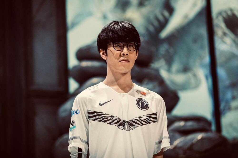 一直被球迷 一直被球迷