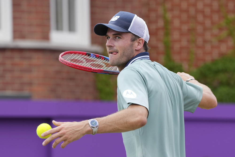 的三人联动 的三人联动